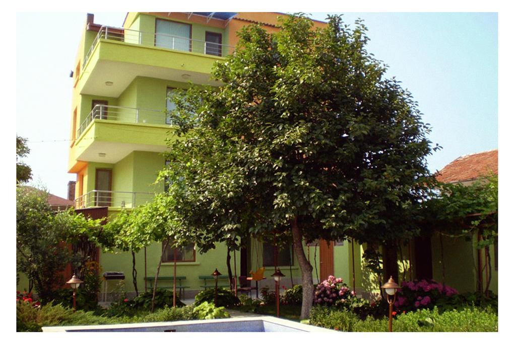 Guest House Yavorov เชอร์โนโมเรทส์ ภายนอก รูปภาพ